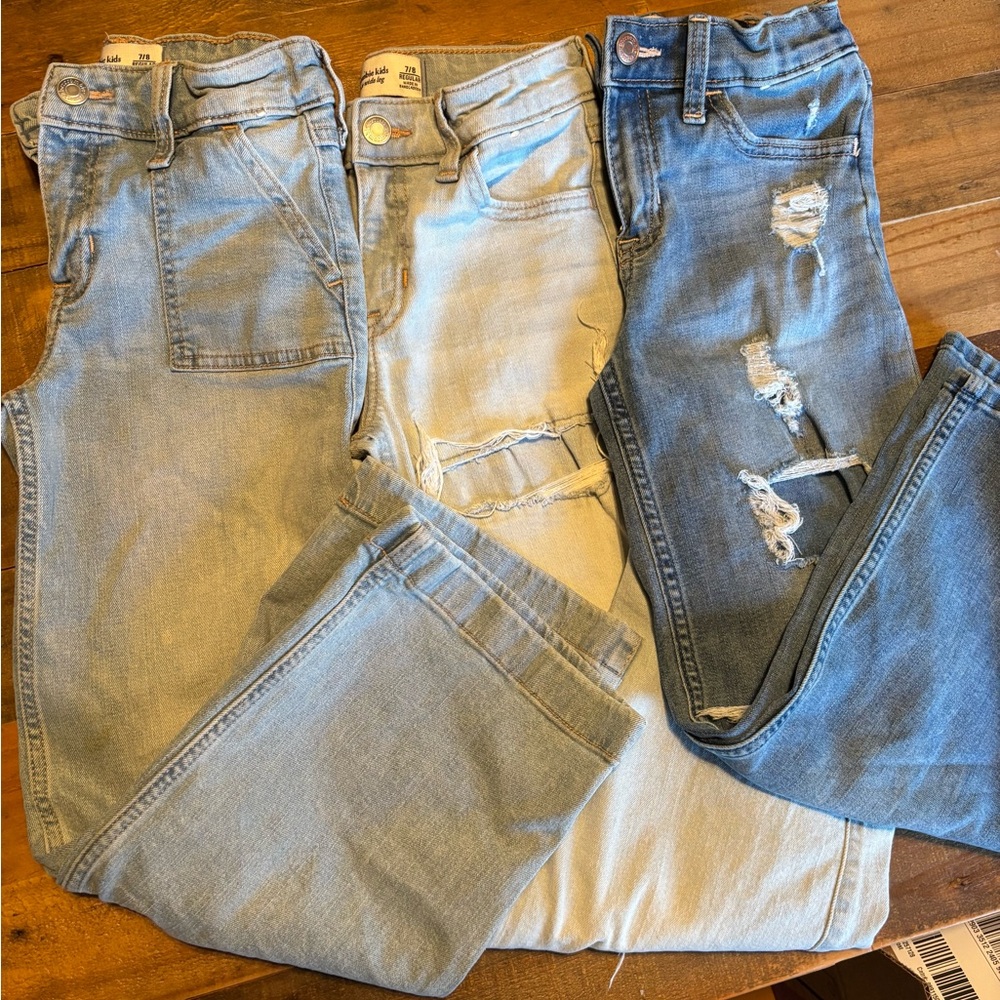 Three pair of Abercrombie Kids girls jeans size 7/8.  EUC